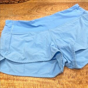 Woman’s lululemon speedy shorts